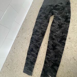 Gymshark camo ruched leggings, XS